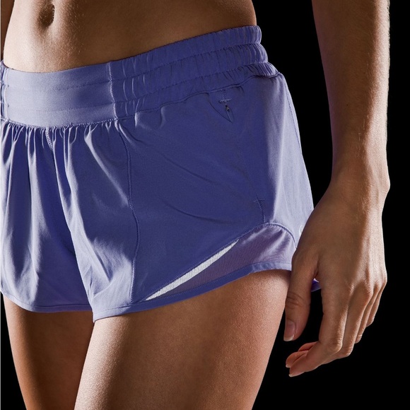 LULULEMON HOTTY HOT LR SHORTS 2.5” SHORTS IN DARK LAVENDER SZ 10 NWT - Picture 2 of 16